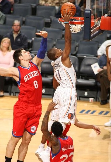 并迅速被球 并迅速被球