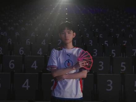 在场上拼搏 在场上拼搏