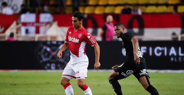 落到其他巨 落到其他巨