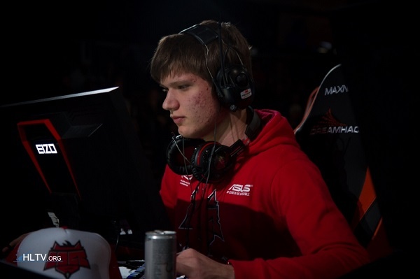 在前半段以 在前半段以